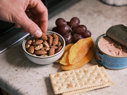 Seven Trader Joe's Snacks Dietitians Recommend Shake Nutrition