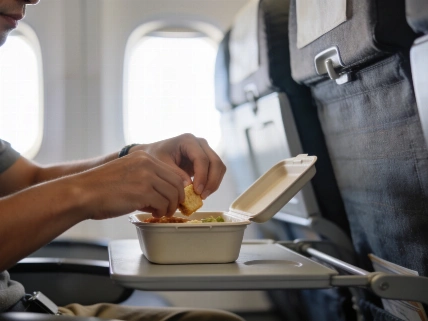 Why Dietitians Recommend Eating Before a Flight Shake Nutrition